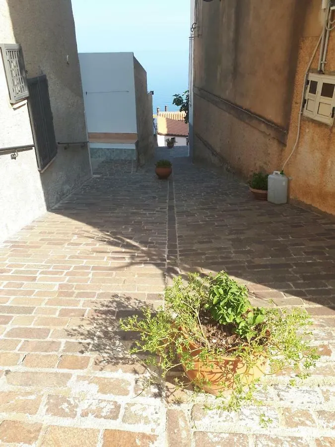 Dea Del Borgo Villa Sant'Ambrogio 0*,